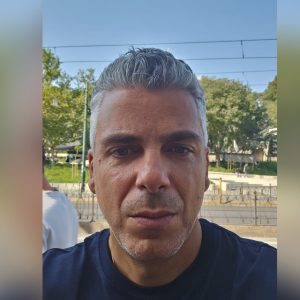 דוד שלי, בעל העסק המקצוענים שלי - אינסטלציה ואיתור נזילות בשרון