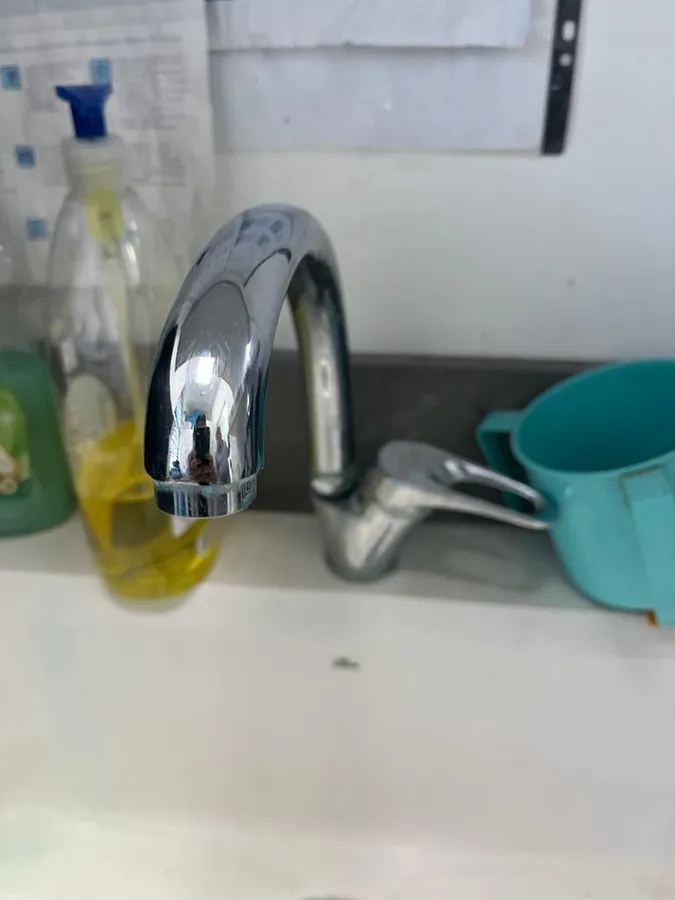 ברז מטבח כרום על כיור
