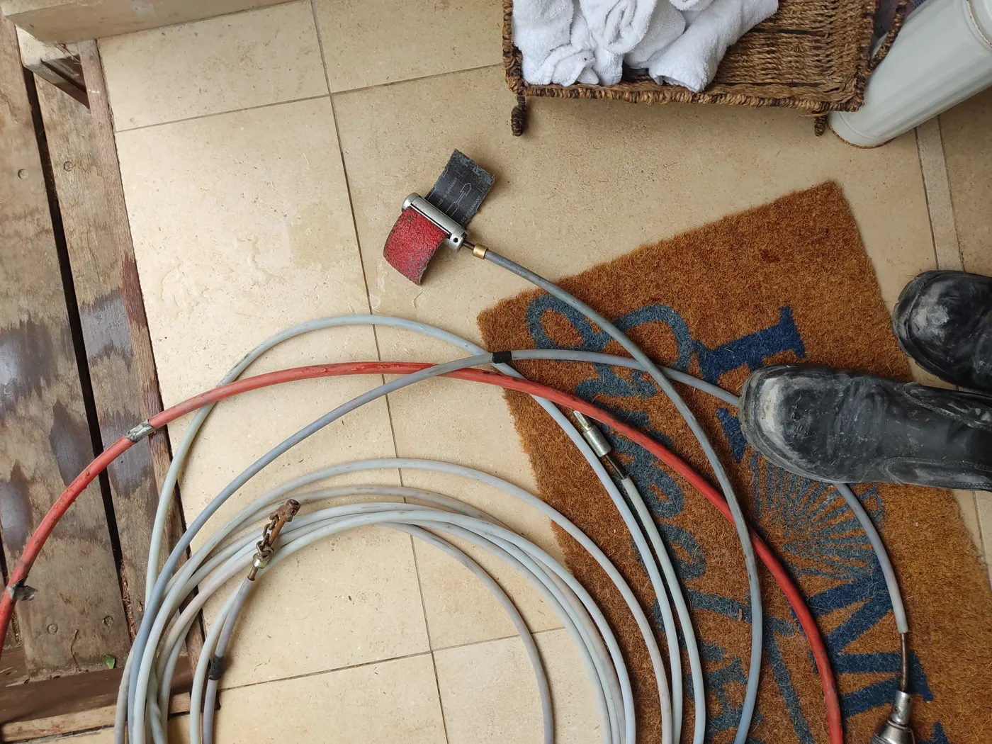 כבלי ניקוי וראש שיוף לניקוי צנרת לפני אפוקסי