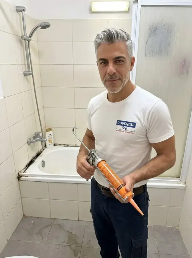 איטום חדש בסיליקון סביב האמבטיה