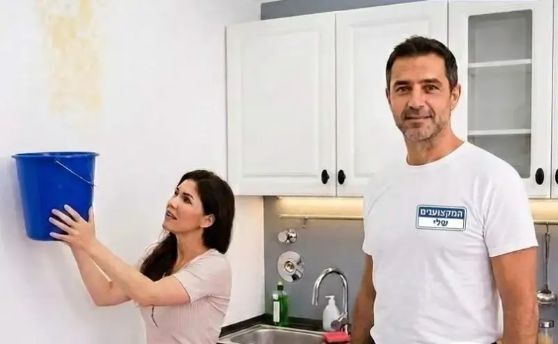 תקרה דולפת ודלי עם בעלת הבית