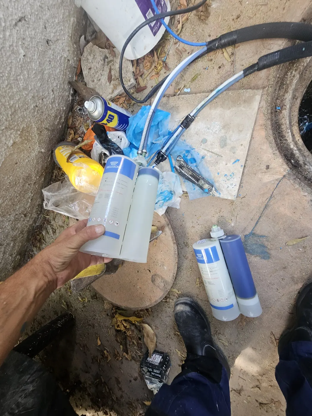מחסניות אפוקסי דו רכיבי לתיקון פנים צנרת